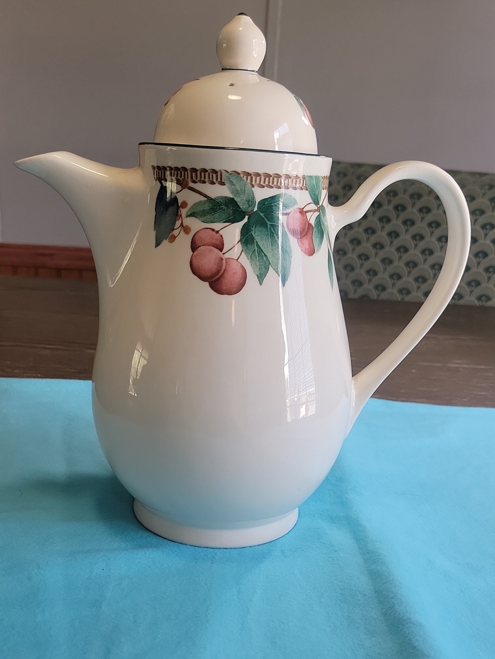 Vintage Noritake Keltcraft Nature's Bounty Coffee or tea pot with cherry design